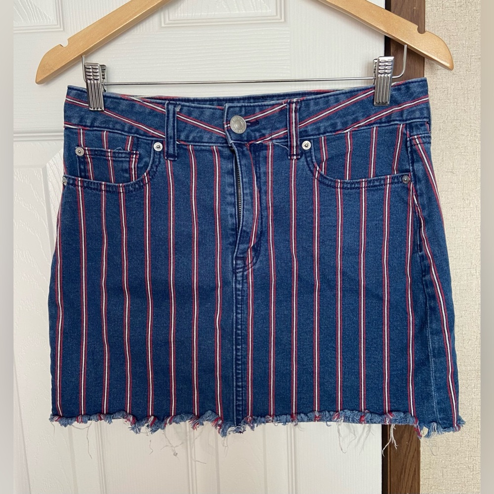American Eagle Outfitters Blue and Red Striped Mini Skirt Size 8.
